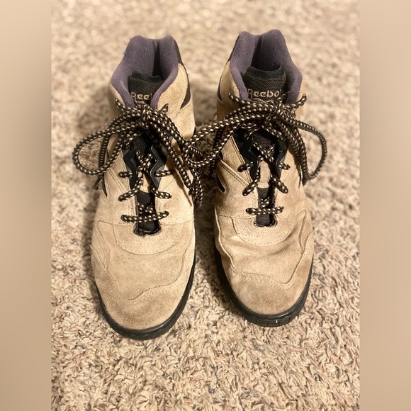 Vintage Reebok Women's Boots RA Size 9 Hiking Shoes - Picture 3 of 5